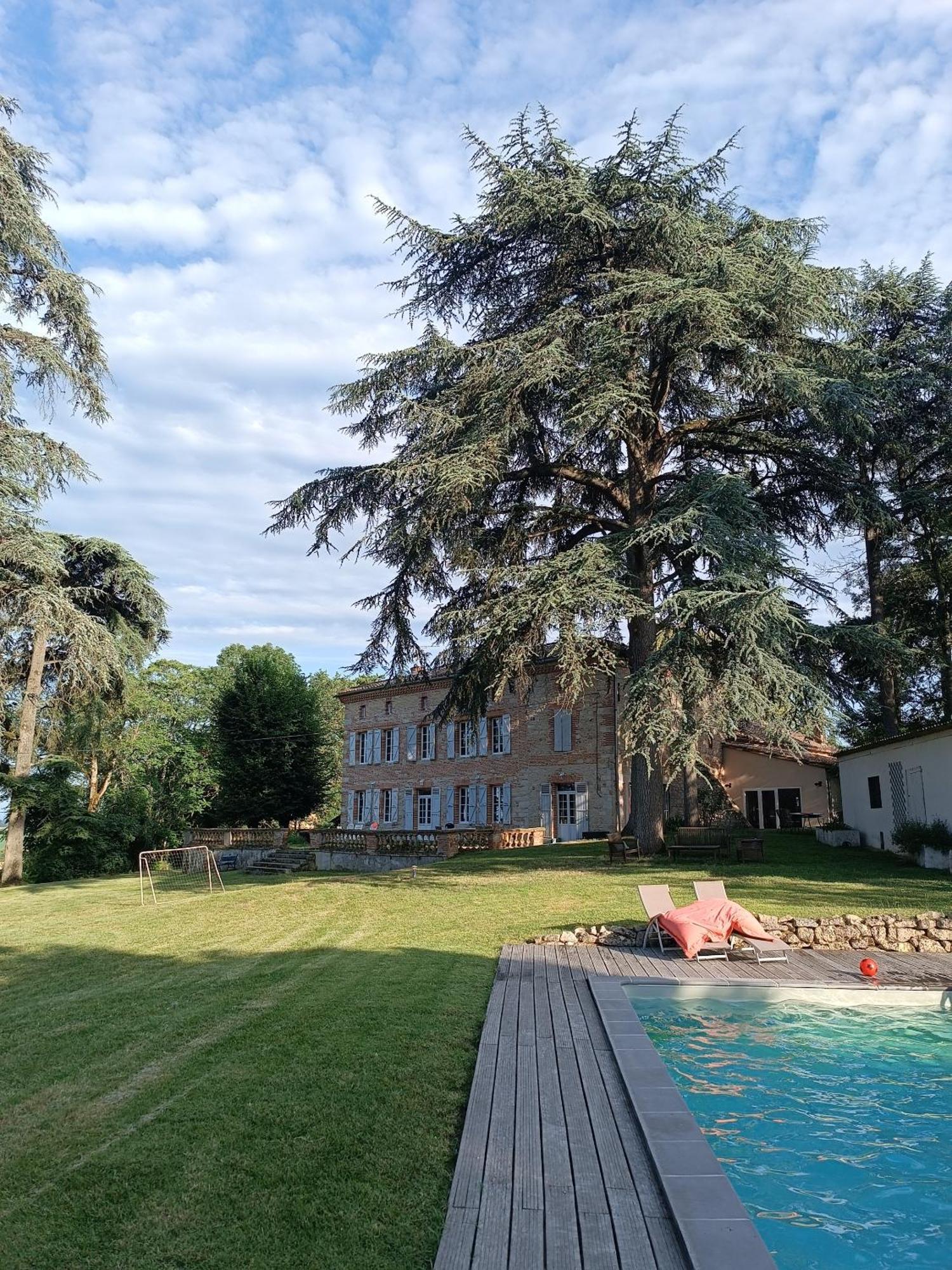 Отель Le Jardin Des Cedres Лавор Экстерьер фото